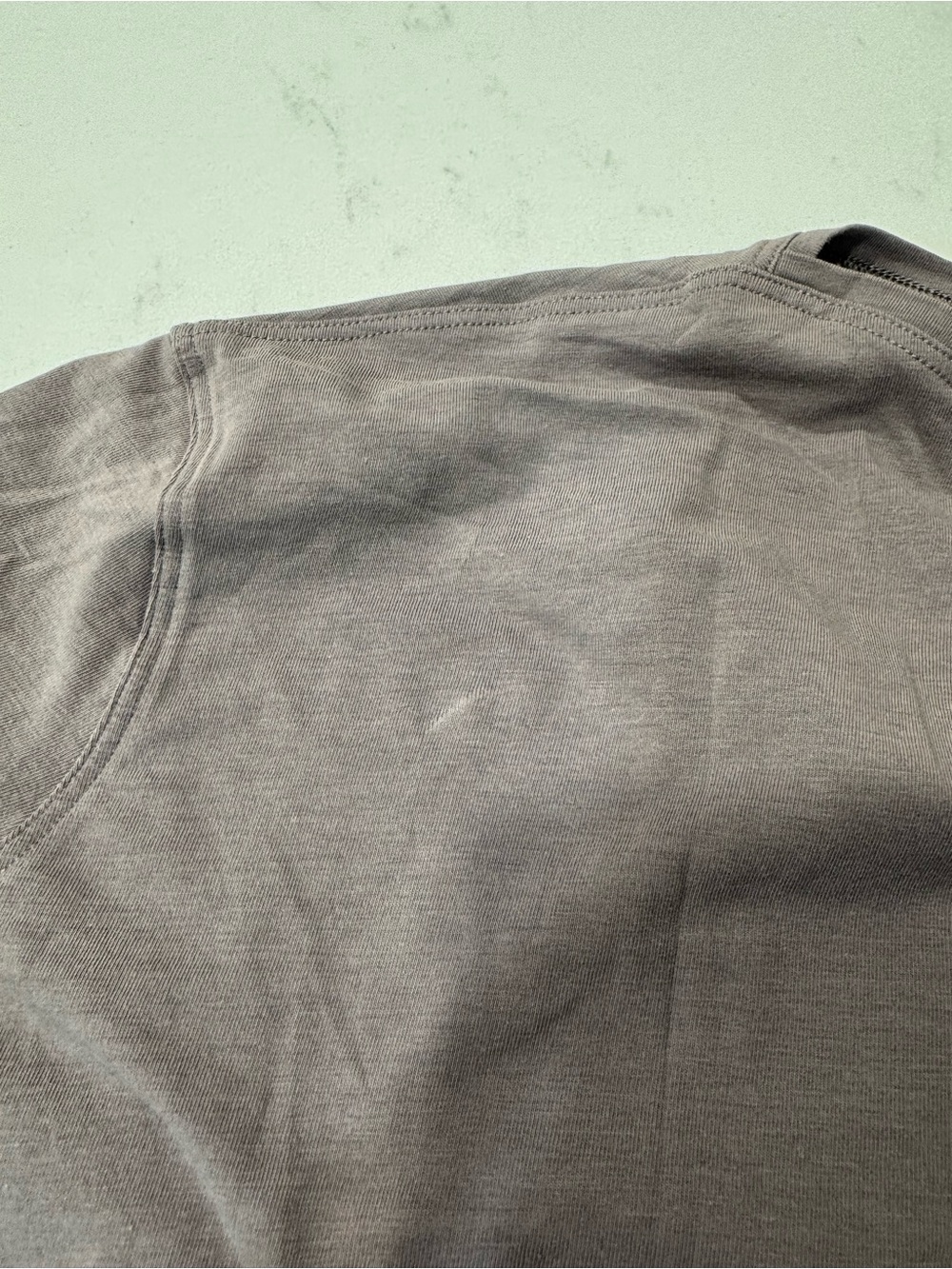 lululemon athletica Women's Long-Sleeve Crewneck in Dusty Mauve - Back in Action - Picture 3 of 3
